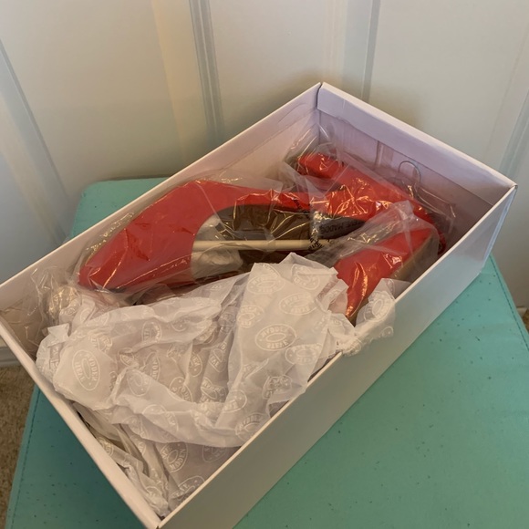 Steve Madden Ashlyn Red Suede Nubuck Heels - Picture 7 of 7